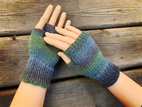 How To Knit Fingerless Gloves | FaveCrafts.com