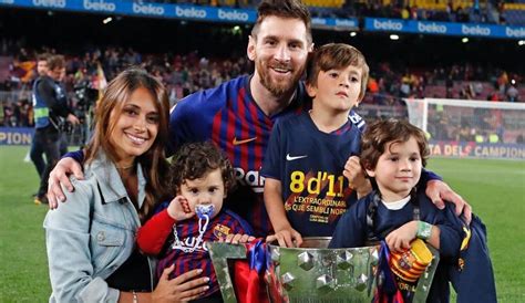 Inside Lionel Messi’s relationship with his wife Antonella Roccuzzo ...