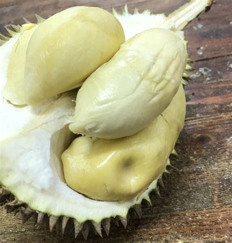 A6 Pahang D24 (800g) - Durian Delivery Singapore