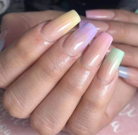 Manicure Trend: Rainbow Nails | Fashionziner Masterpieces