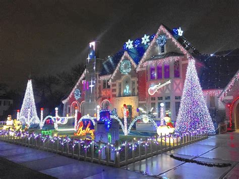 Christmas light show at Park Ridge home features tribute to Prince ...