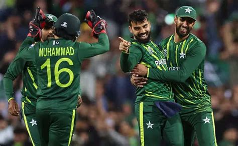 T20 World Cup: Pakistan stay alive - How they can qualify for the semis ...