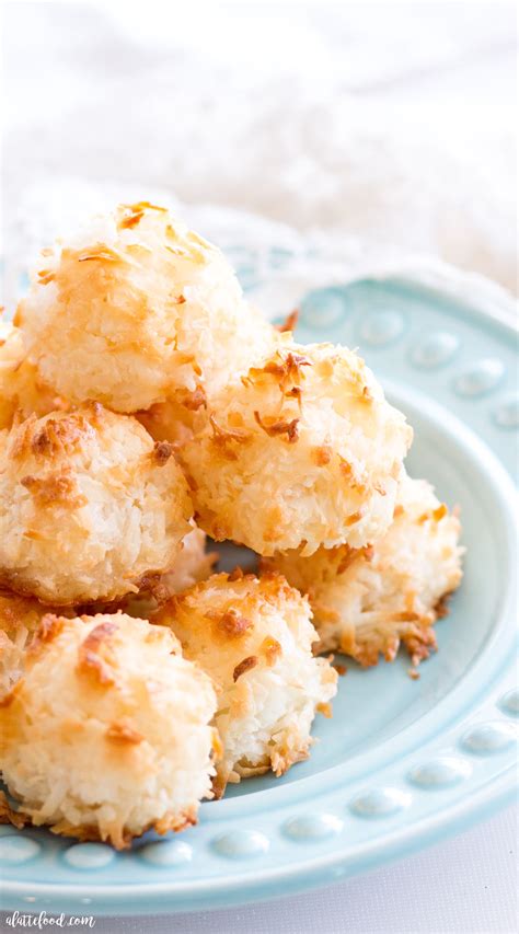 Easy Coconut Macaroons - A Latte Food