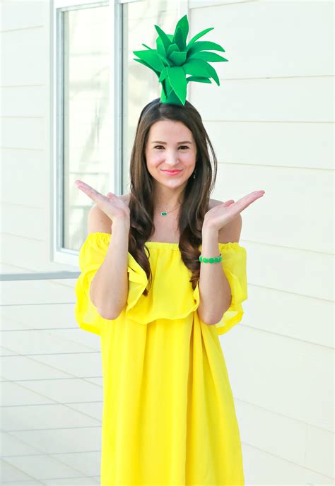 DIY Pineapple Costume That Costs Less Than $3 to Make