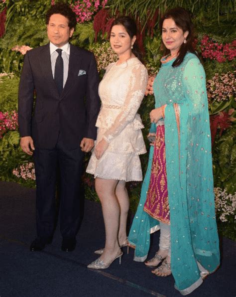 Sachin Tendulkar Family - Daughter, Son, Wife, Brother, Parents