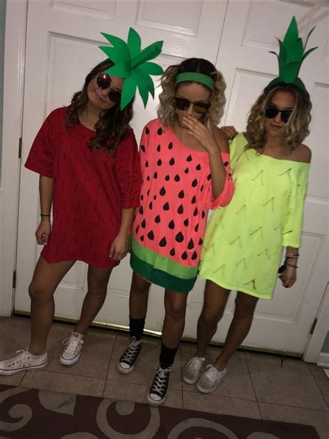 DIY Pineapple Halloween Costume Idea | Fruit halloween costumes ...