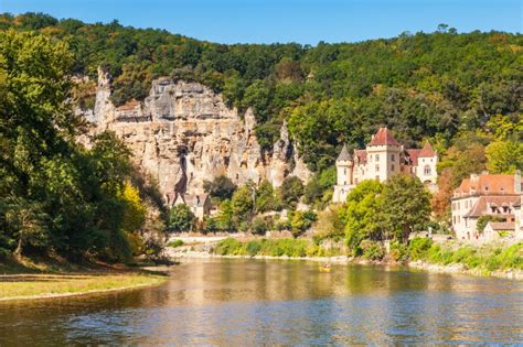 A trip to the Dordogne that blends fine dining, golf, prehistoric caves ...