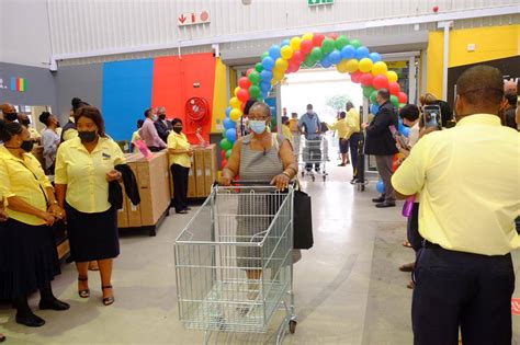 Springfield Makro re-opens | Witness