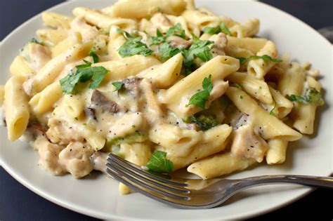 Easy Creamy White Sauce Recipe | Deporecipe.co