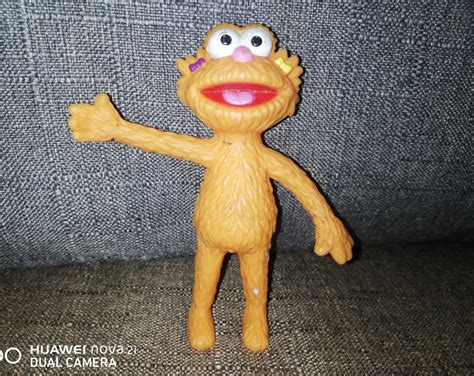 Sesame Street Zoe Collectible Character, Hobbies & Toys, Toys & Games ...