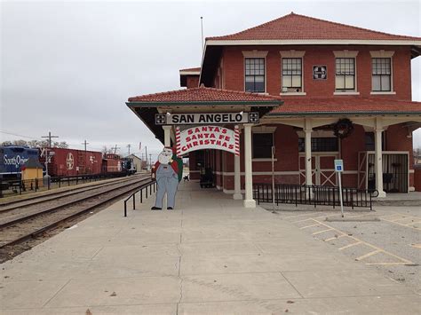 Santa’s Santa Fe Christmas at the Railway Museum