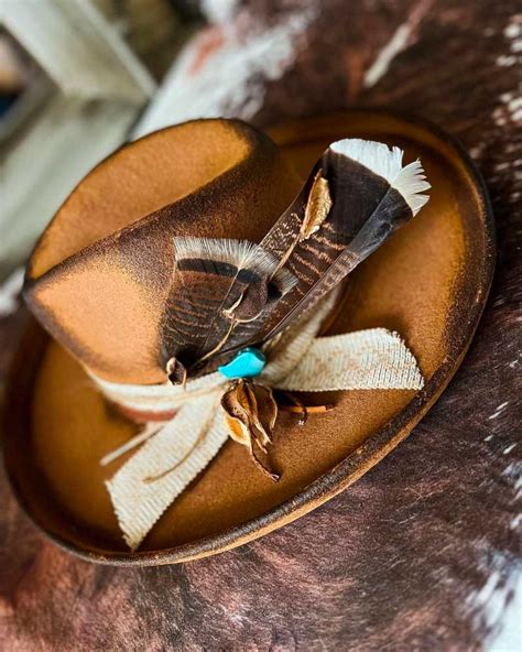 The Ultimate Guide to Cowboy Hats with Feathers - Blufashion