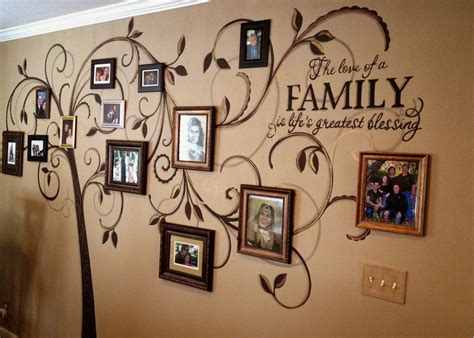 Creative Living with Pennie and Page Family Tree Mural