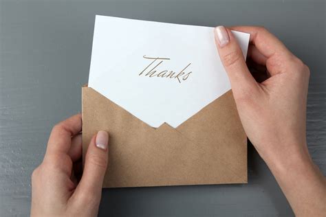 17 Best Engagement "Thank You" Messages (for Engagement Gifts, etc) - W ...