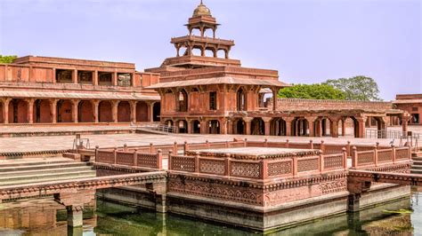 Fatehpur Sikri - History, Architecture, Timings, Built By | Adotrip