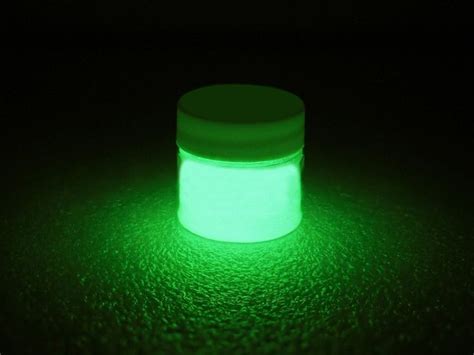 Phosphorescent Glow in the Dark Paint - Green | Glow paint, Glow in the ...