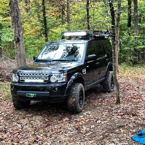 A thoroughly kitted out Discovery 4 by @ascentoverland #landrover # ...