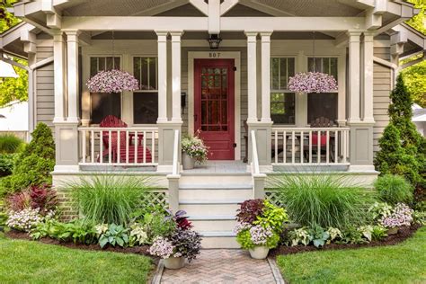 Front yard flower bed ideas: 15 low-maintenance ways to add florals ...