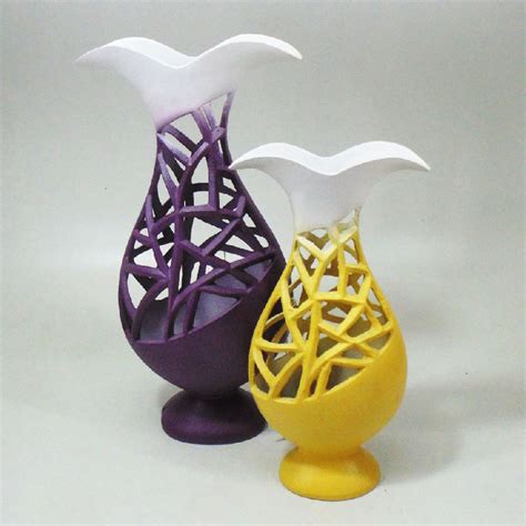 Polished Ceramic Flower Vase, for Attractive Design, Dust Resistance ...