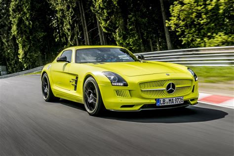 Mercedes-AMG boss Moers says hybrids coming after 2020