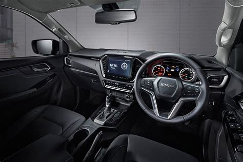 Isuzu D-Max 2024 Interior, Exterior & colour Images Malaysia