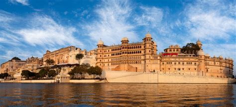 รูปภาพUdaipur – เลือกดูภาพถ่ายสต็อก เวกเตอร์ และวิดีโอ10,429 | Adobe Stock