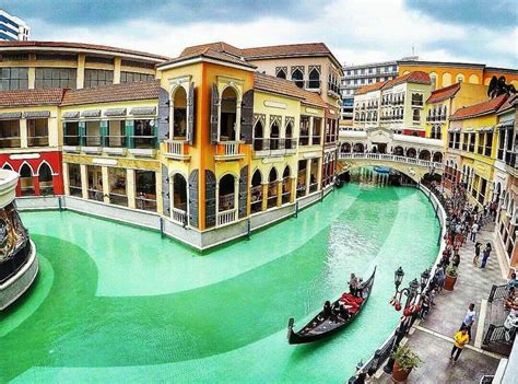 People Who Enjoy Gondolas In The Venice Grand Canal Mall Metro Manila ...