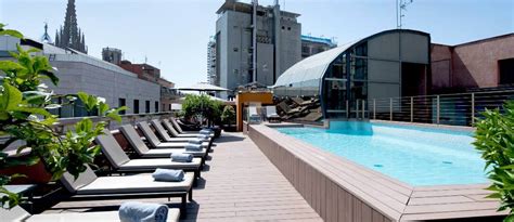 12 Hoteles en Barcelona con Piscina en la Terraza