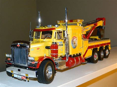 Peterbilt 359 Wrecker Plastic Model Truck Kit in 1/25 Scale. @ http ...