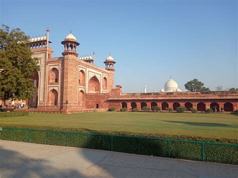 Taj Mahal Agra – Same Day Taj Mahal (Agra) Tours from Delhi