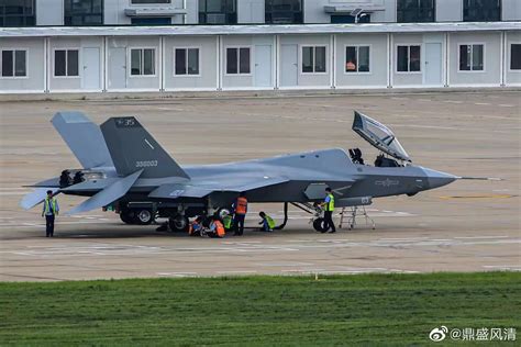 China's 2nd Stealth Fighter - Shenyang J-35 'Breaks Cover'; Expected To ...