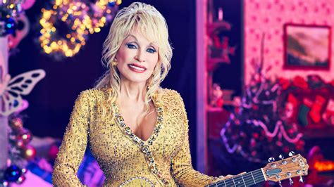 Dolly Parton Interview: Turning Down Super Bowl Halftime Show, New Album