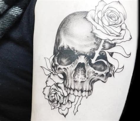 Details 69+ vampire skull tattoo best - in.cdgdbentre