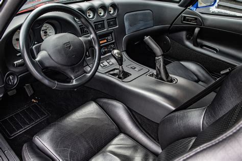 1997 DODGE VIPER GTS - Interior - 237250