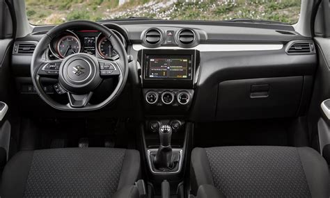 Suzuki Swift interior | Хэтчбек, Драйв, Автомеханик