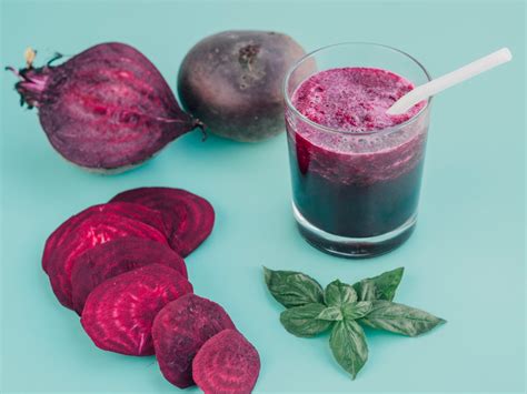 Beetroot Juice: Top 11 Benefits, Side Effects & Nutrition Details