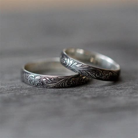 Sterling Silver Floral Engraved Ring - Abracadabra Jewelry / Gem Gallery