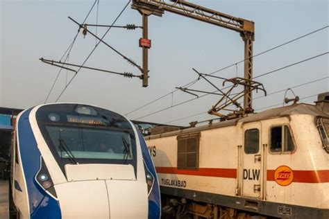 Indian Railways Speeds Up 500 Mail Express Trains by 10 to 70 Minutes ...