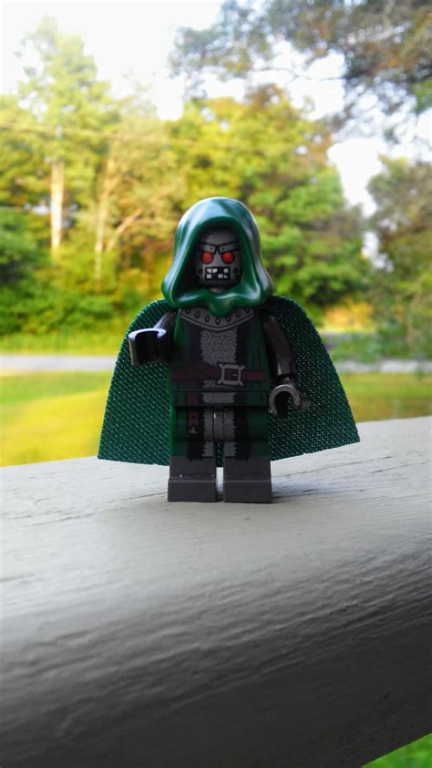 My Purist Custom Dr. Doom : lego