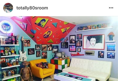 Totally ‘80s room! | Retro bedrooms, 80s bedroom ideas, Retro room