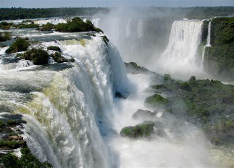 Things to do at Iguazu Falls in Brazil and Argentina | Velvet Escape