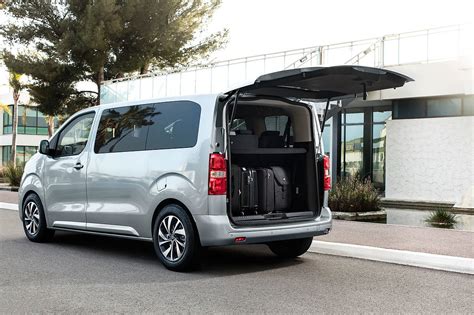 Citroen SpaceTourer 2.0 BlueHDI 180 KM 2022 VAN skrzynia automat napęd ...