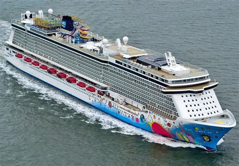 Norwegian Breakaway deck plan | CruiseMapper