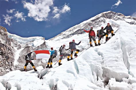 Mount Everest: How to climb the world’s highest mountain | How It Works ...