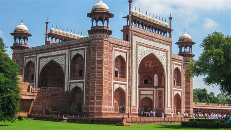 Mughal emperor Shah Jahan's Taj Mahal mausoleum | Britannica