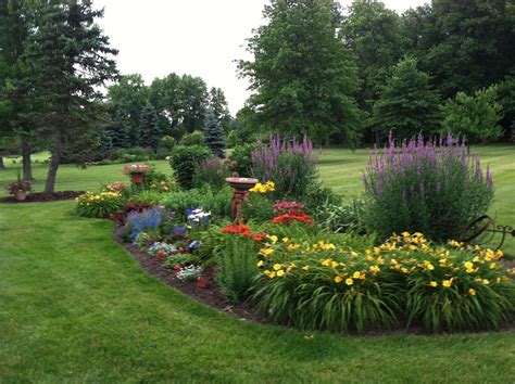 Landscaping Berm Ideas for a Beautiful Garden