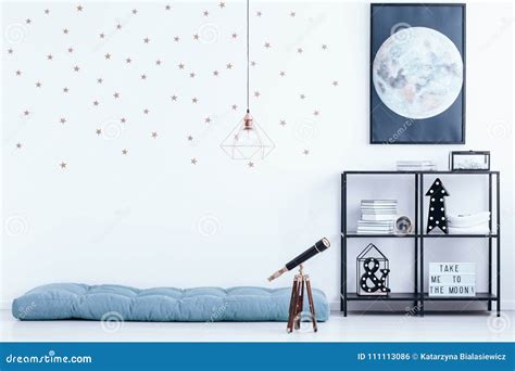 Bedroom with Star Wallpaper Stock Photo - Image of books, rack: 111113086