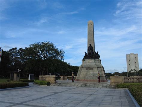 Luneta Park; A Historical Landmark in Manila - Island Times