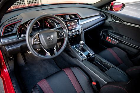 2020 Honda Civic Si: 6 Things We Like (and 2 Not So Much) - AboutAutoNews