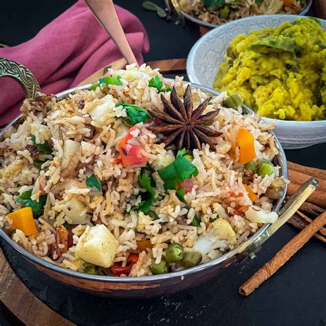 Veg Pulao [Easy Indian Rice Dish] - The Devil Wears Salad